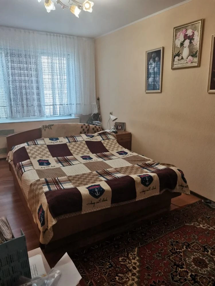 Продам 3-х кімнатну квартиру з меблями та технікой