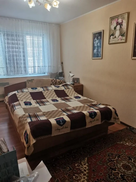 Продам 3-х кімнатну квартиру з меблями та технікой