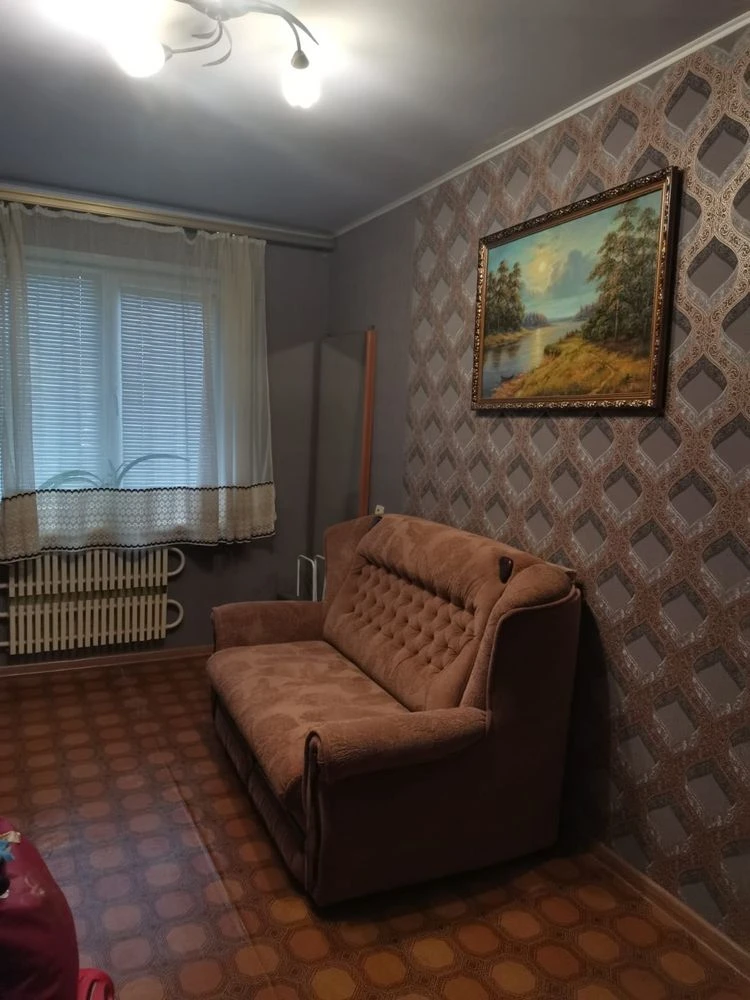 Продам 3-х кімнатну квартиру з меблями та технікой