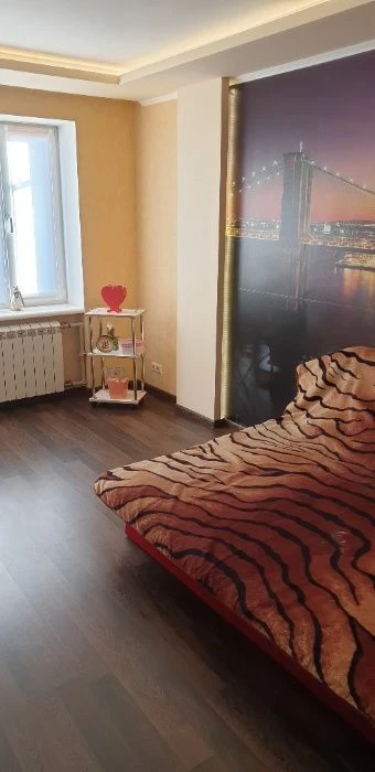 Продається двокімнатна квартира, район ПЗТО.