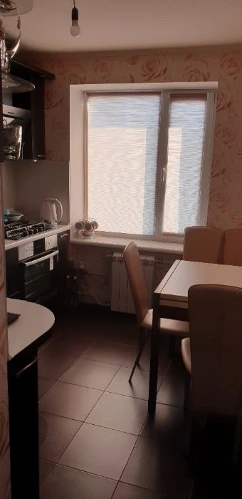 Продається двокімнатна квартира, район ПЗТО.