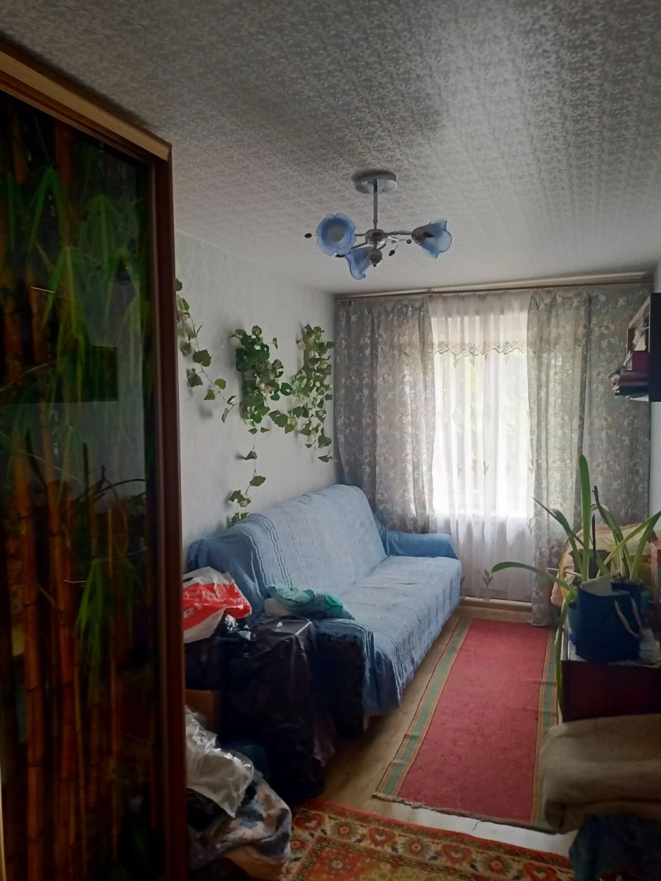 Продам 3-кімнатну квартиру у центрі Павлограда