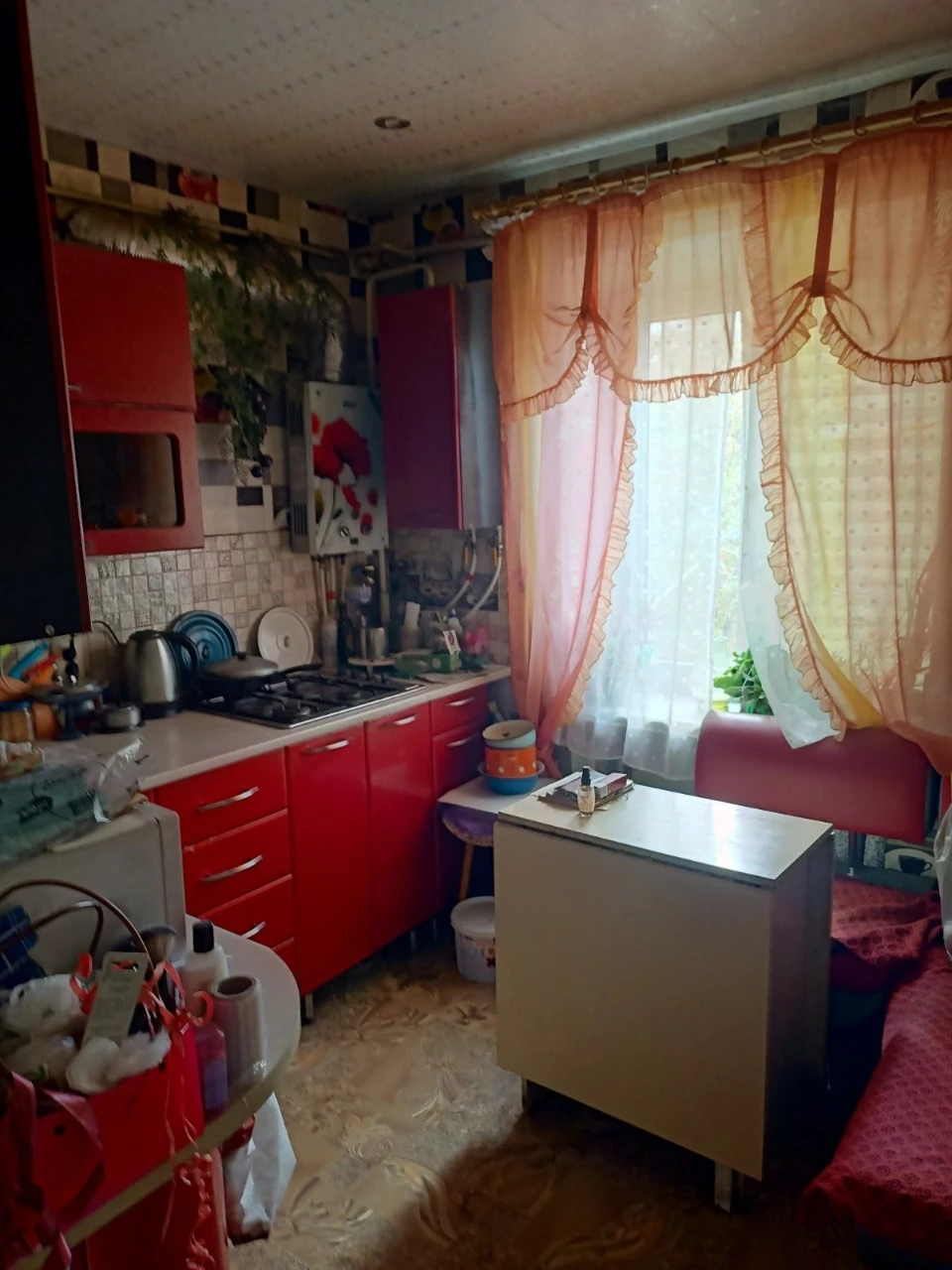 Продам 3-кімнатну квартиру у центрі Павлограда