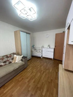 Продам   2 кімнатну квартиру р-н Хіммаш (НЕ ХІМЗАВОД)