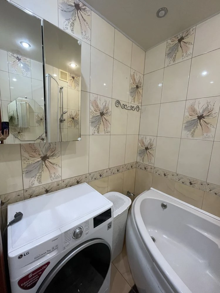 Продам   2 кімнатну квартиру р-н Хіммаш (НЕ ХІМЗАВОД)