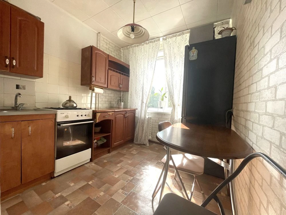 Продам   2 кімнатну квартиру р-н Хіммаш (НЕ ХІМЗАВОД)