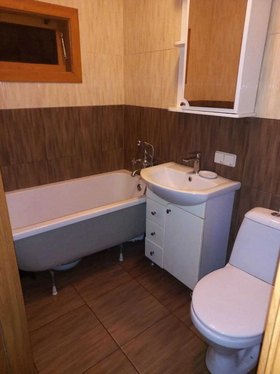 Продається двокімнатна квартира