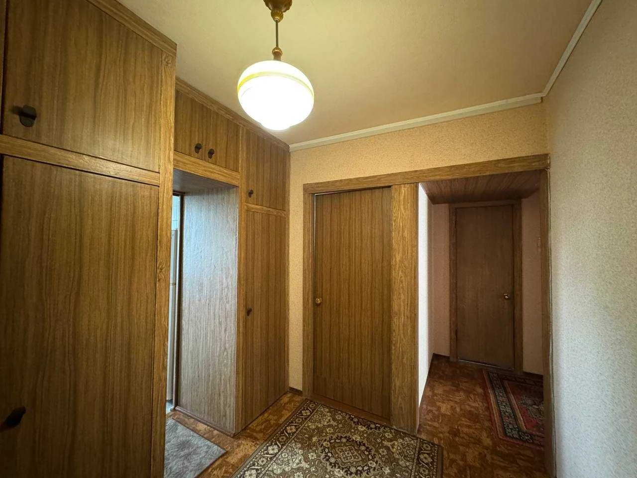 Терміново. 3-кімнатна квартира, центр, з меблями  та техніко