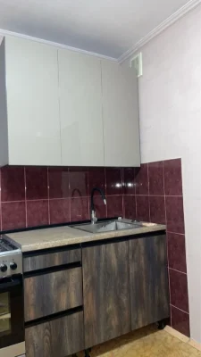Продам 2х кім  квартиру . РТС