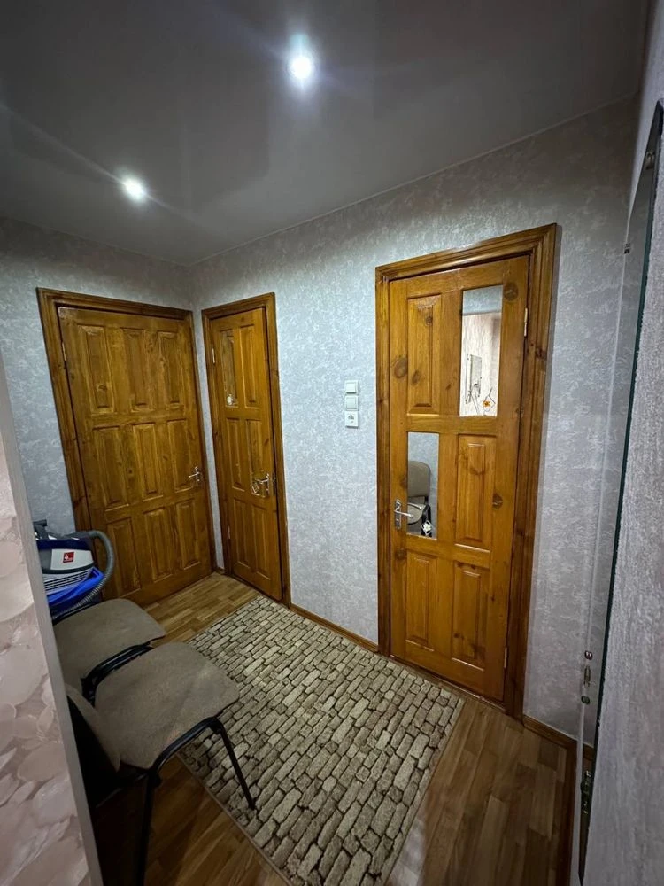 Продам 2х кім  квартиру . РТС