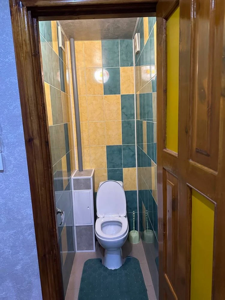 Продам 2х кім  квартиру . РТС