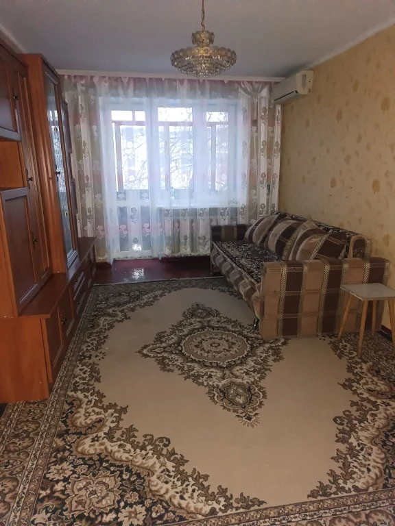 Продається 2-кімнатна квартира на 3-му поверсі