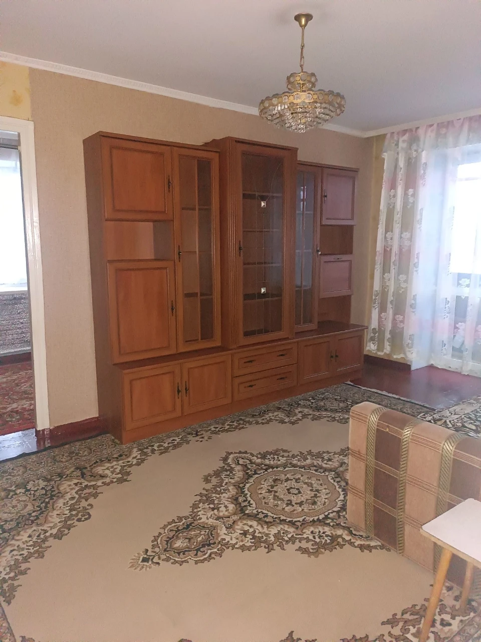 Продам 2-ну  квартиру на 3-му поверсі