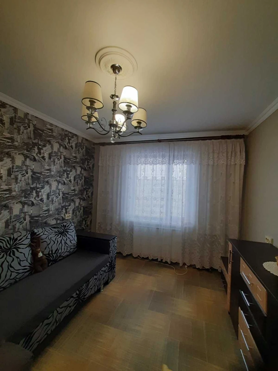 Квартира в центрі, 3 кімнати