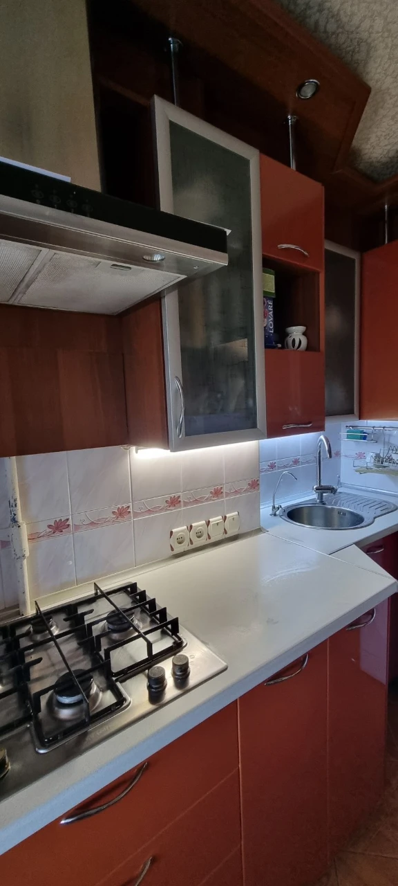 Продається 2-кімнатна квартира в будинку ПШС