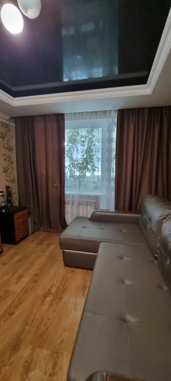 Продається 2-кімнатна квартира в будинку ПШС