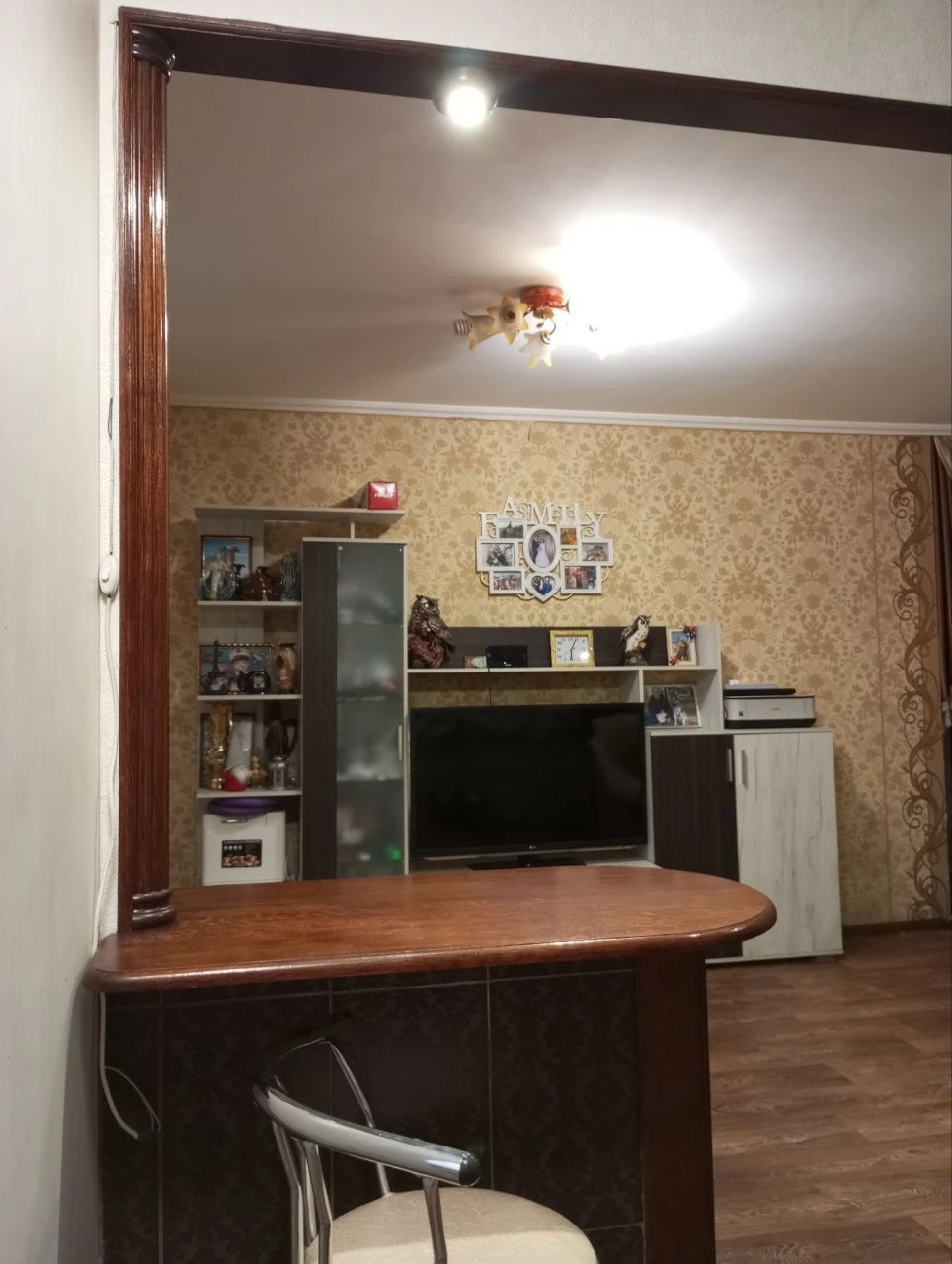 Продається 3-кімнатна квартира+гараж