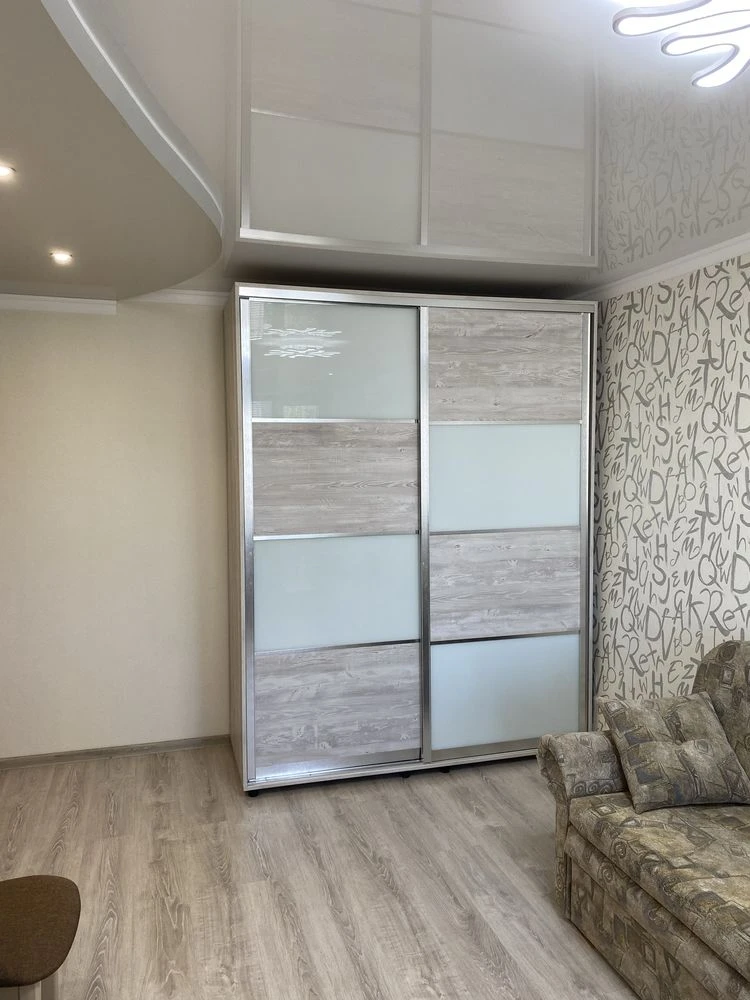 Продается 2-комнатная квартира, Павлоград, СШБ, 4/5