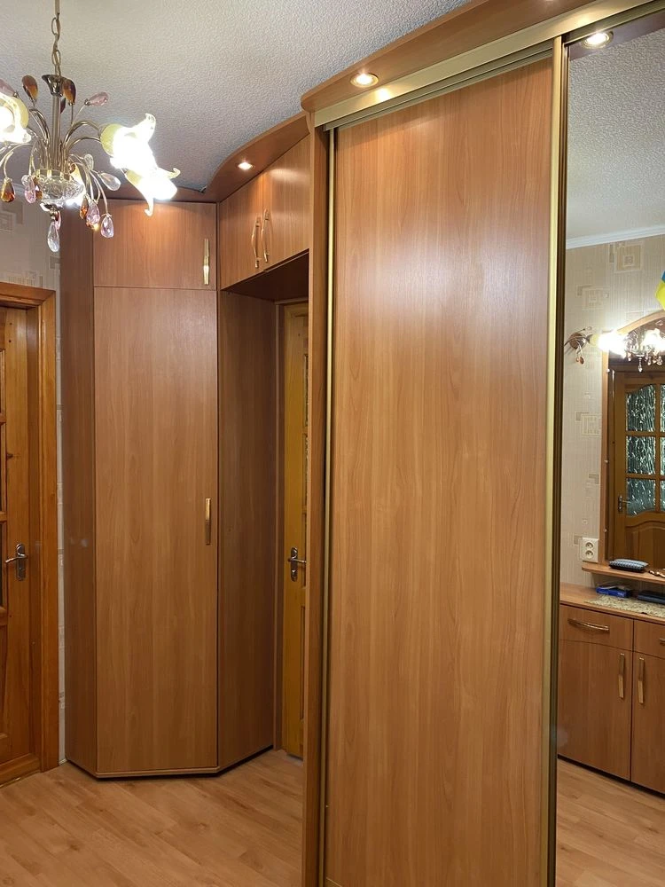 Продается 2-комнатная квартира, Павлоград, СШБ, 4/5