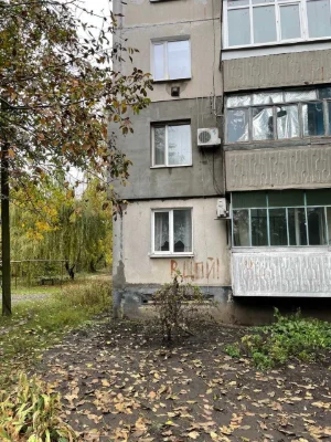 Продається 2-кімнатна квартира в Синельникове — можна одразу жити!