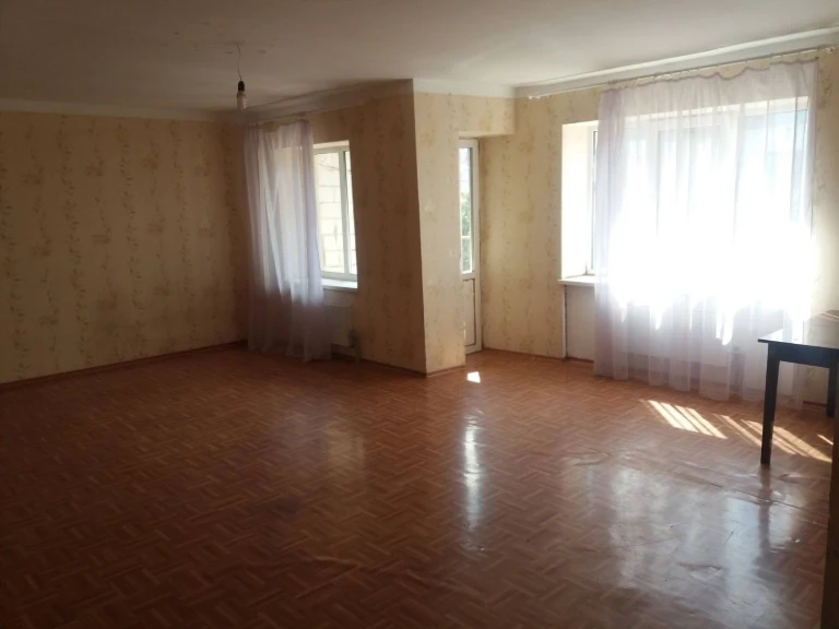 Продам квартиру свободной планировки