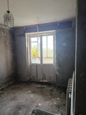 Продам квартиру под ремонт