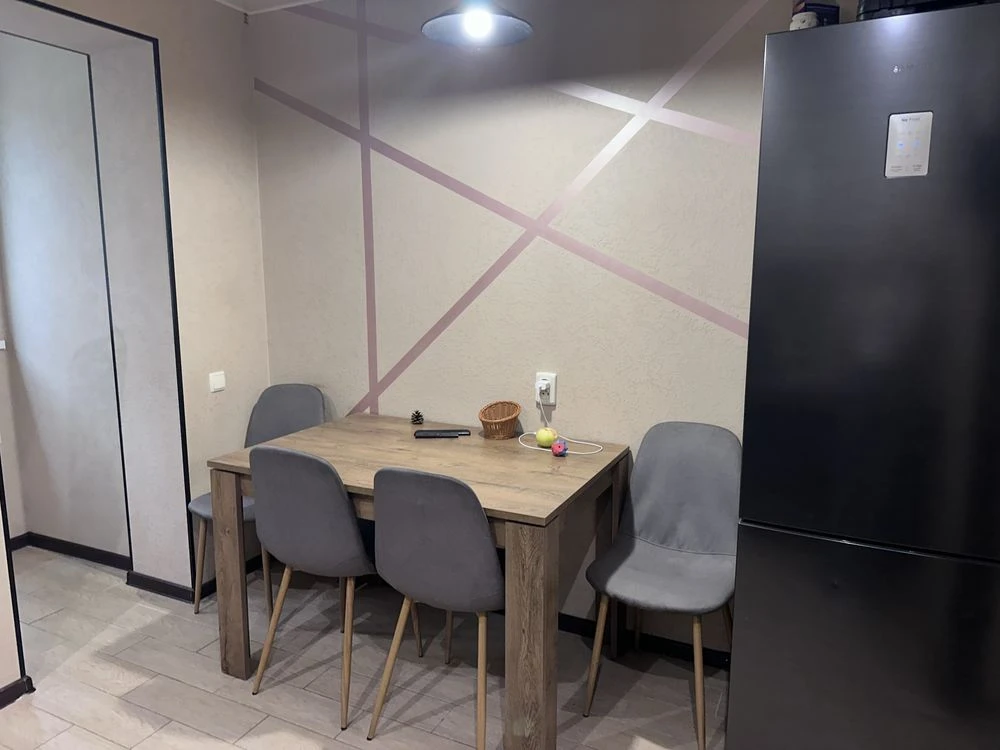 Продам 3к квартиру з ремонтом