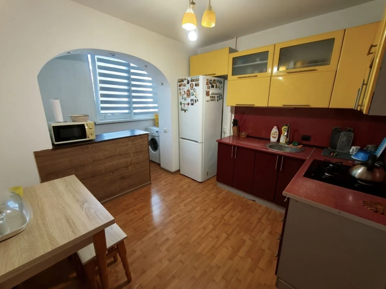 For Sale 2-bedroom apartment in the microdistrict of the city of Synelnykove