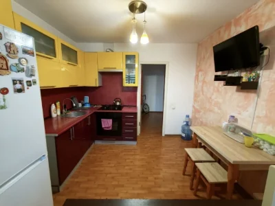 For Sale 2-bedroom apartment in the microdistrict of the city of Synelnykove