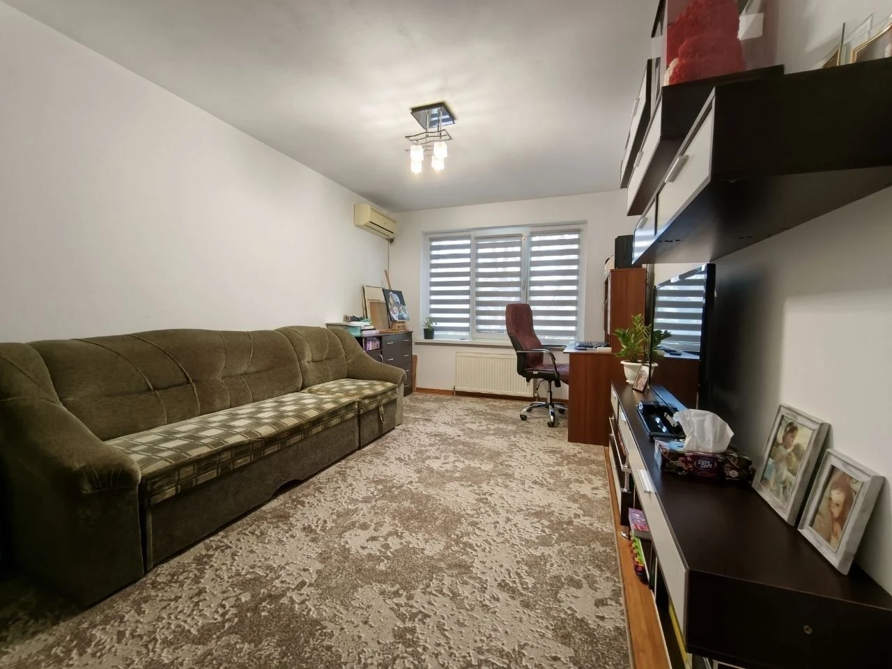 For Sale 2-bedroom apartment in the microdistrict of the city of Synelnykove