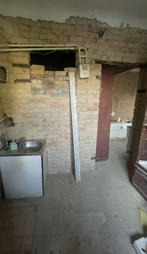 Apartment FOR SALE Center of the city! Brick house, 2 separate rooms