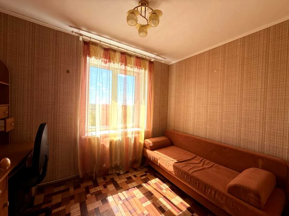 Apartment. Synevlivka, Promeneva