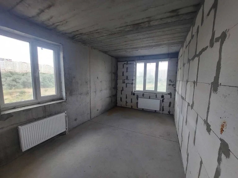 Продам 1-комнатную квартиру в новом доме на Сахарова.