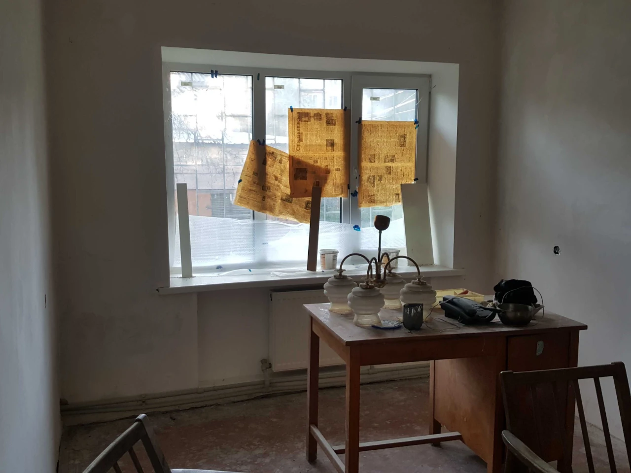 Продається 3-кімнатна квартира 43,5 м.кв на 1 поверсі 2-поверхового цеглистого