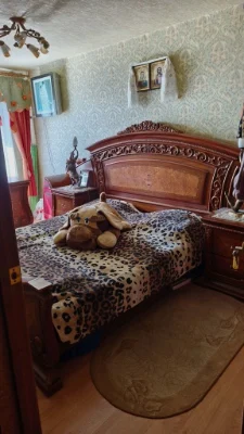 Продається 3-кімнатна квартира (торг, сертифікат)