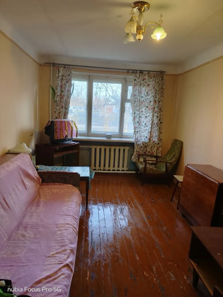 Продається 2-кімнатна квартира