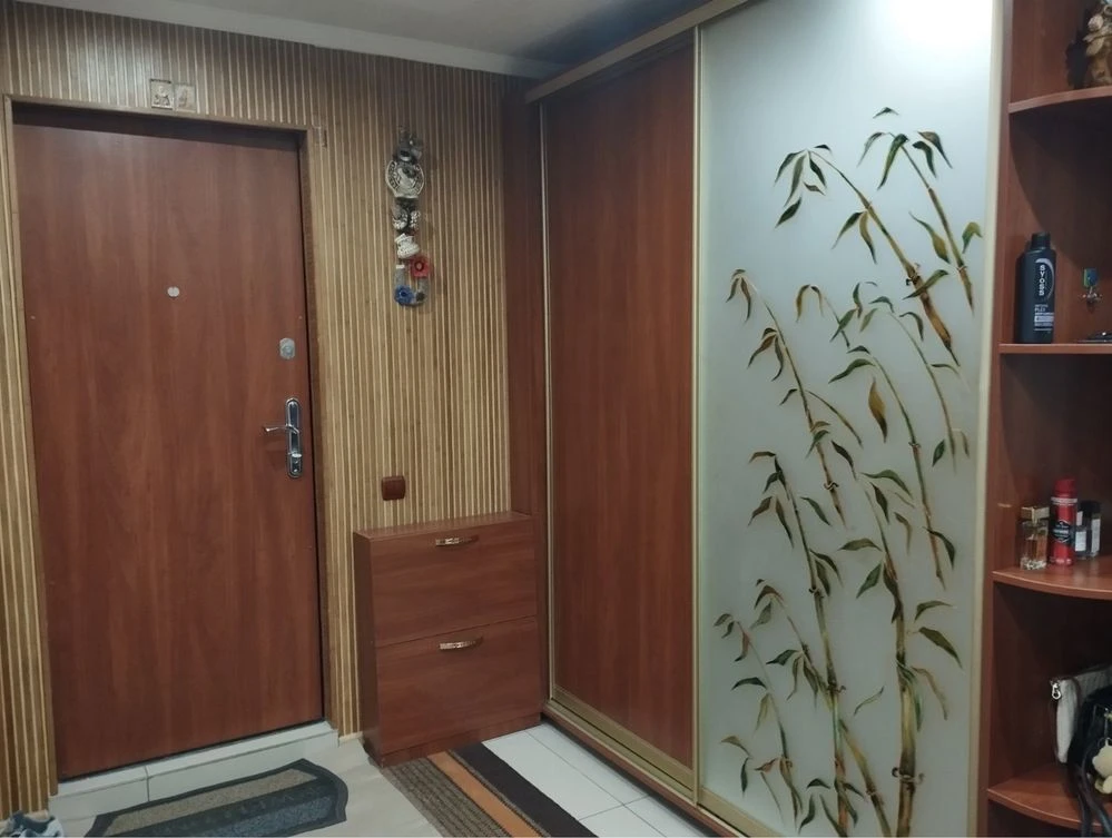 Продається двокімнатна квартира