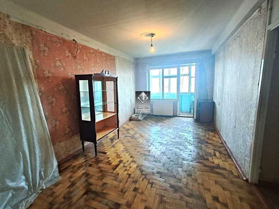 Apartment. Zaporizhzhia, Charivna St.