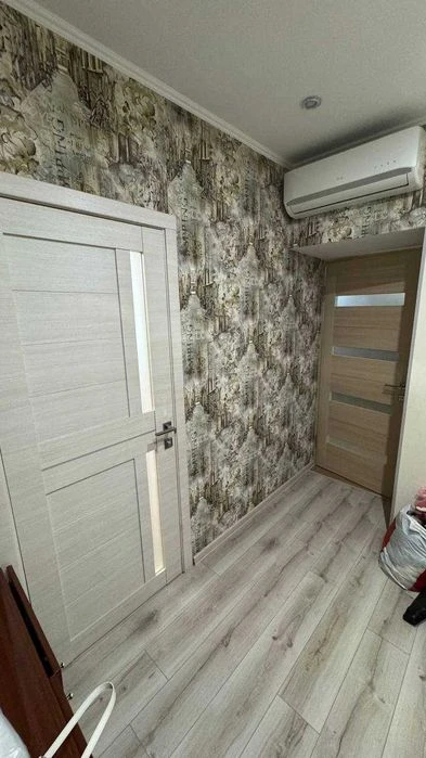 Продам 3 комнатную квартиру район площадь Толбухина свое ото