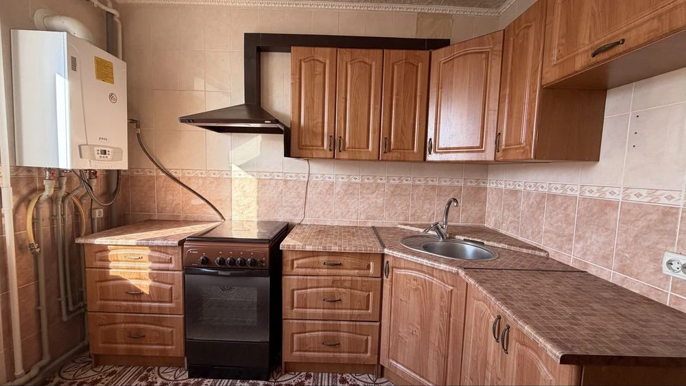 3-комнатная квартира в районе больницы, 66 м² с автономным отоплением — заезжай и живи!