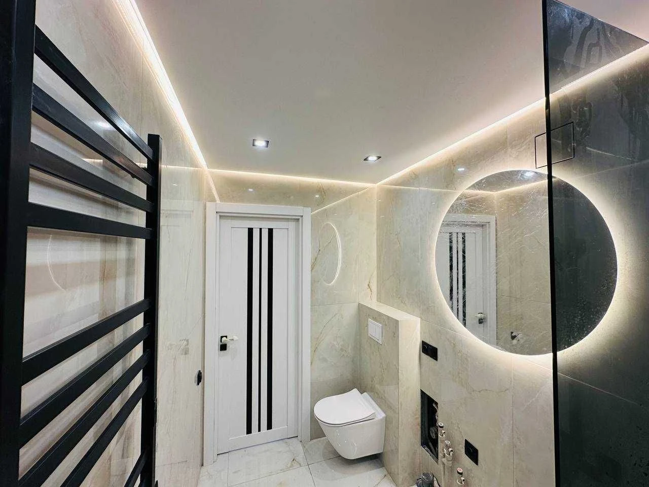 Продам 3-кімнатну квартиру, Центр.