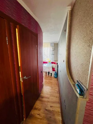 For Sale: Three-room apartment