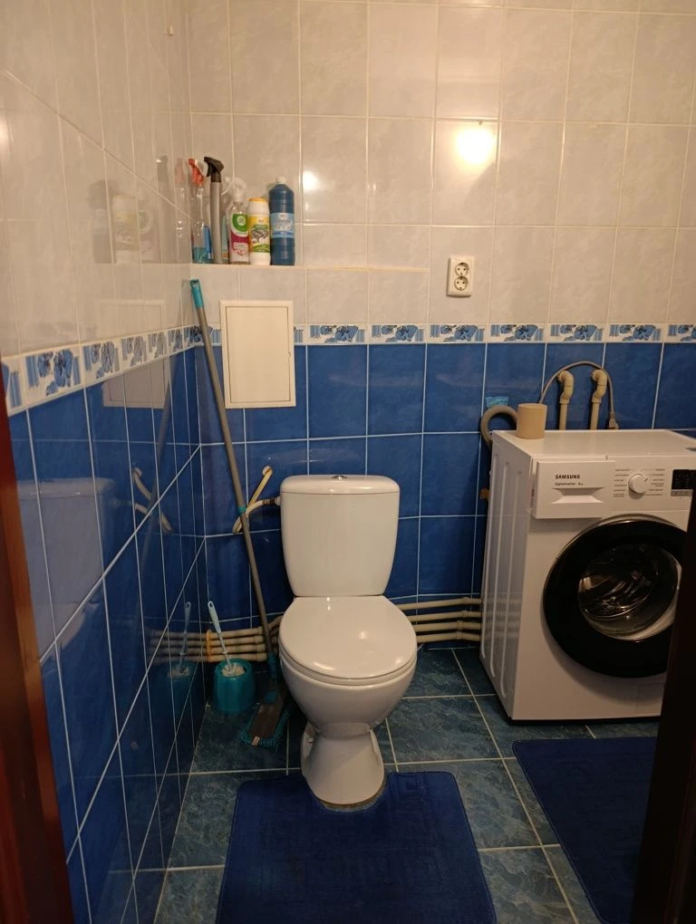 Three-bedroom apartment in the city center