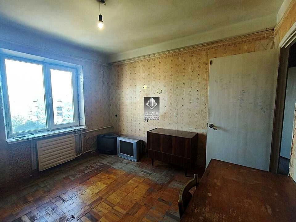 Apartment. Zaporizhzhia, Charivna St.