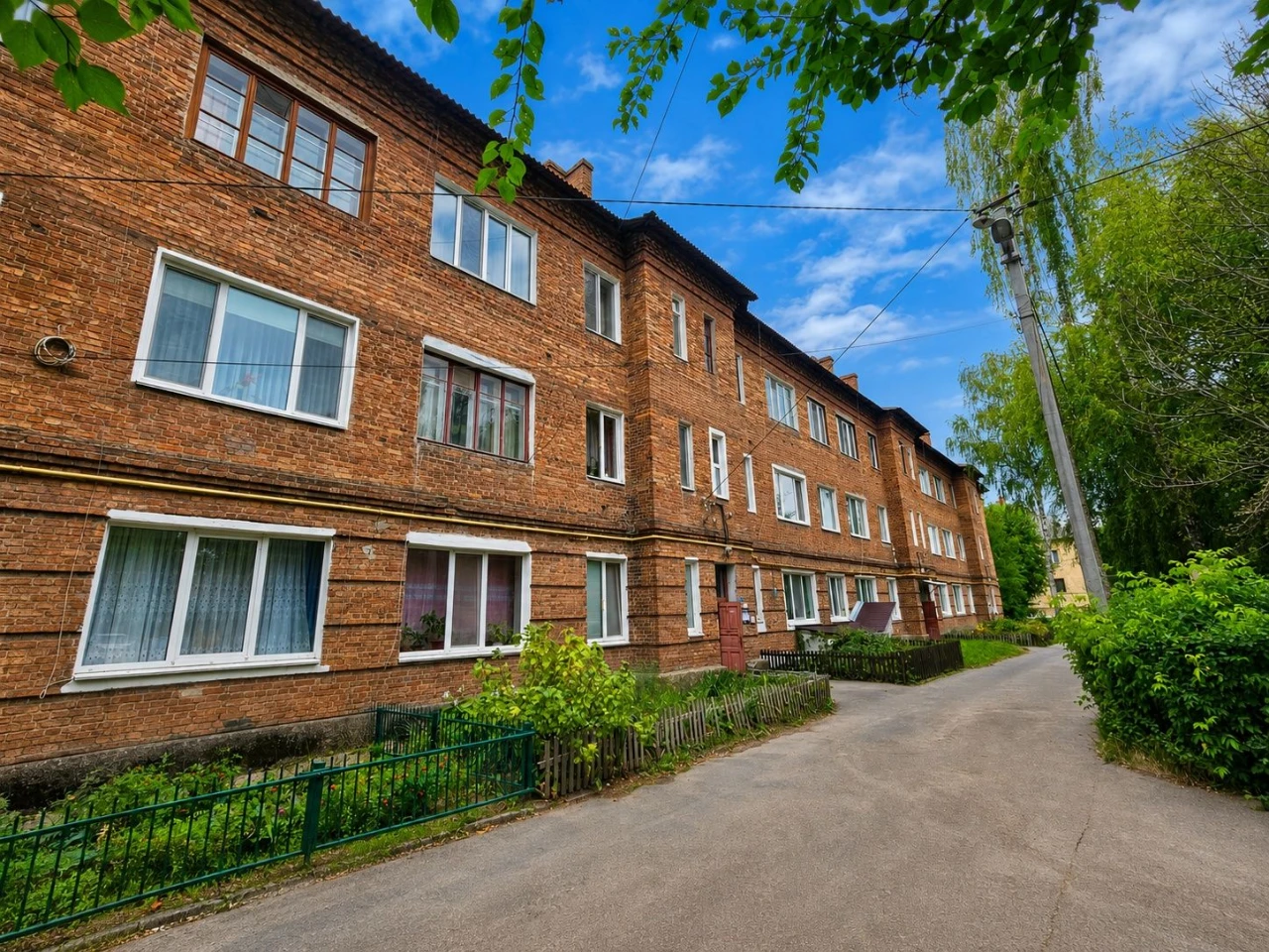 3-room apartment, вул. Bilopilska, 70 m2, with central heating