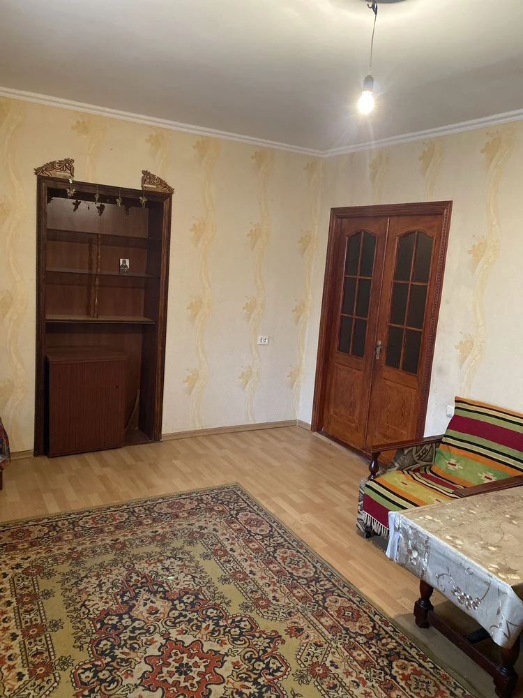 Продам 3х кімнатну квартиру,  з   АО, ЧЕШКА, р-н Червона Гор