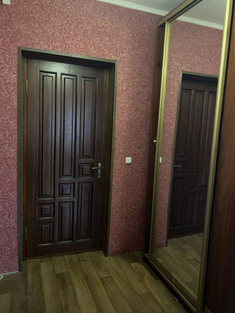 Продам 3х кімнатну квартиру,  з   АО, ЧЕШКА, р-н Червона Гор