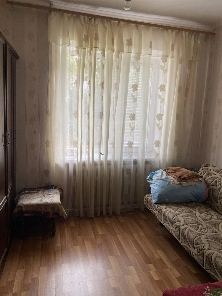 Продам 3х кімнатну квартиру,  з   АО, ЧЕШКА, р-н Червона Гор