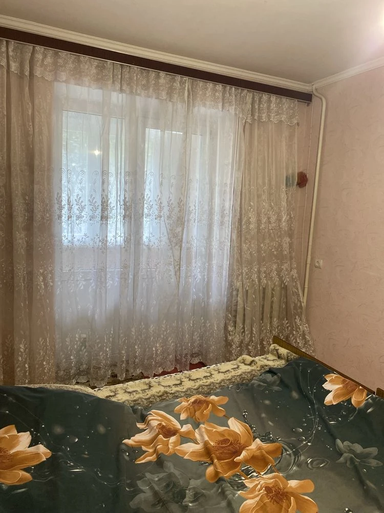 Продам 3х кімнатну квартиру,  з   АО, ЧЕШКА, р-н Червона Гор
