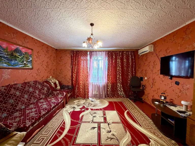 Продаж 3 кім.кв. Площа 67 м2. Парк Гагаріна